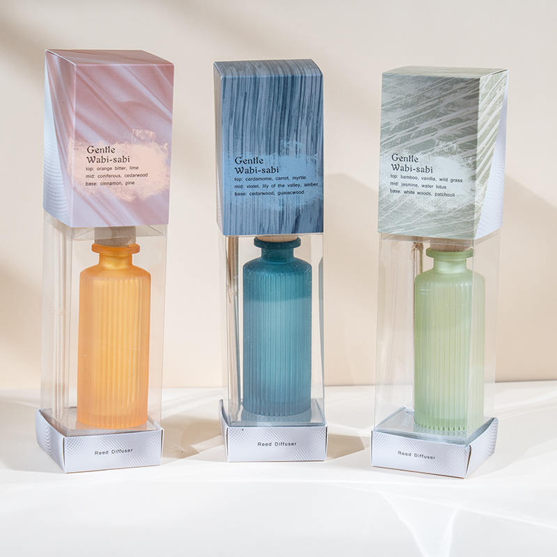 Высокая вертикальная полоса в круглой стеклянной бутылке с тростниковым диффузором-производитель ароматического масла