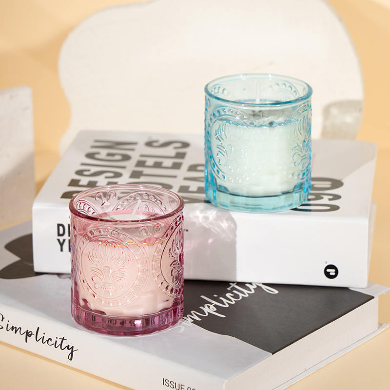 Ароматическая свеча в изящной стеклянной бутылке ко Дню матери - производитель эко-свечей из соевого воска