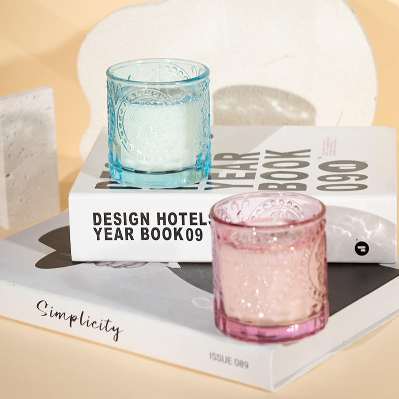 Ароматическая свеча в изящной стеклянной бутылке ко Дню матери - производитель эко-свечей из соевого воска