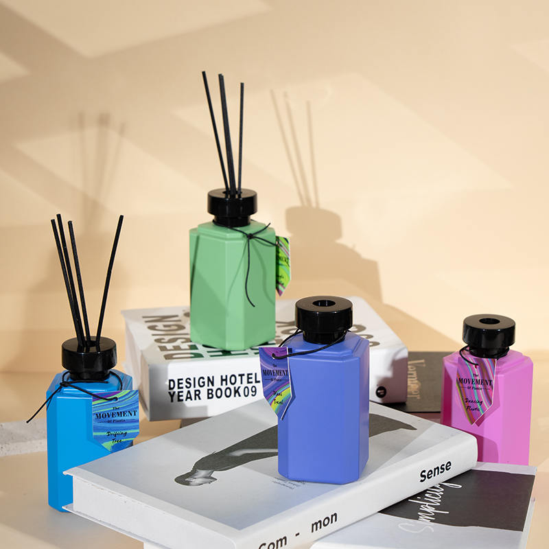 Диффузор с квадратной стеклянной бутылкой-производитель домашних ароматов